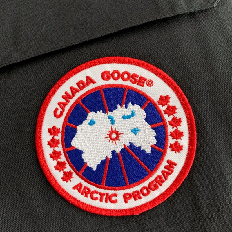 Can*a Go*e Classic expedition pure color winter hardhat Parker coat down jacket