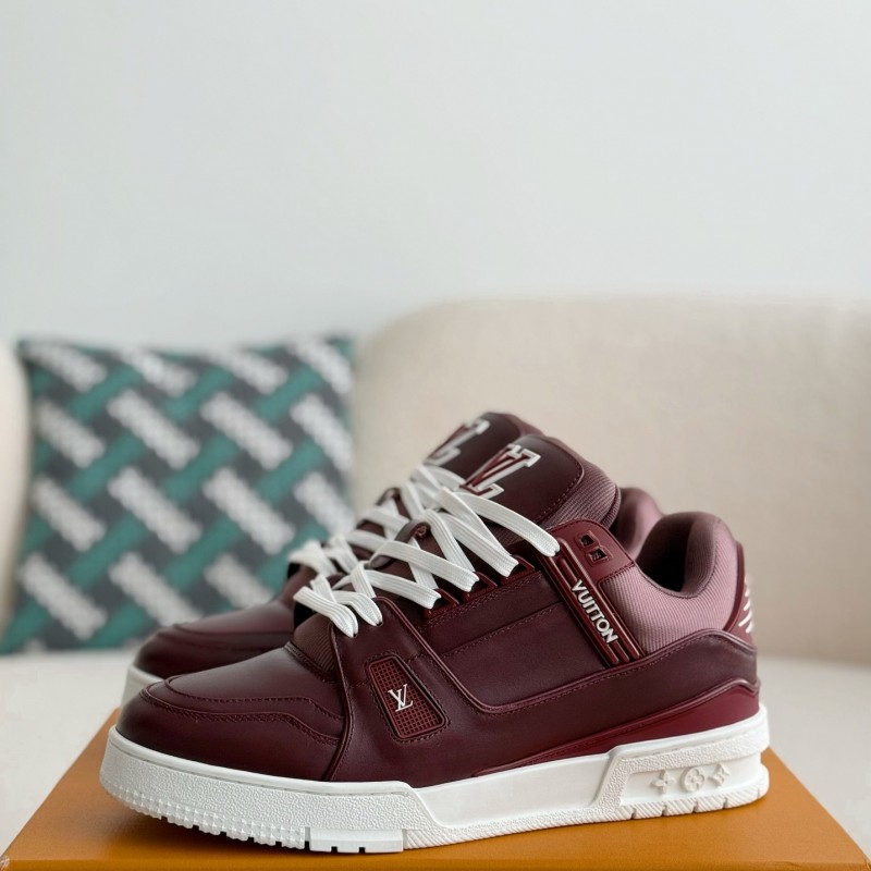 L0*is V*t0n TRAINER SNEAKERS