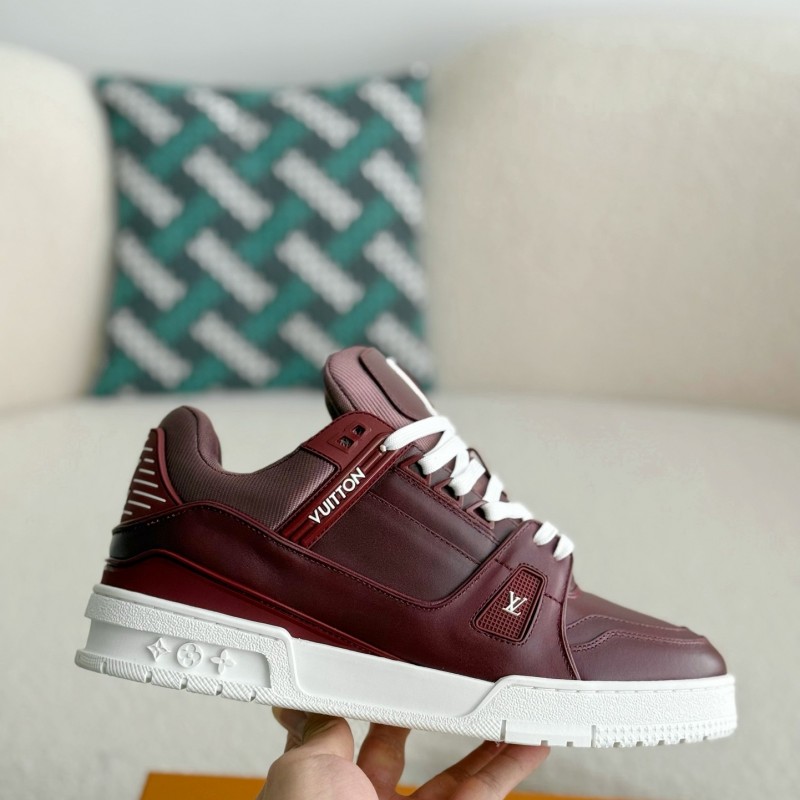 L0*is V*t0n TRAINER SNEAKERS