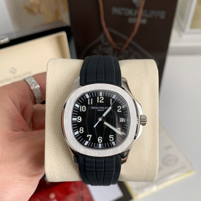 P**ek Ph**ppe Custom Green grenade 5167R series Watch