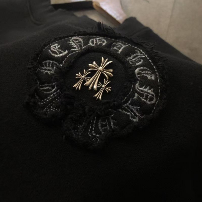 Ch**me He**ts 24ss patch embroidered round neck sweatshirt