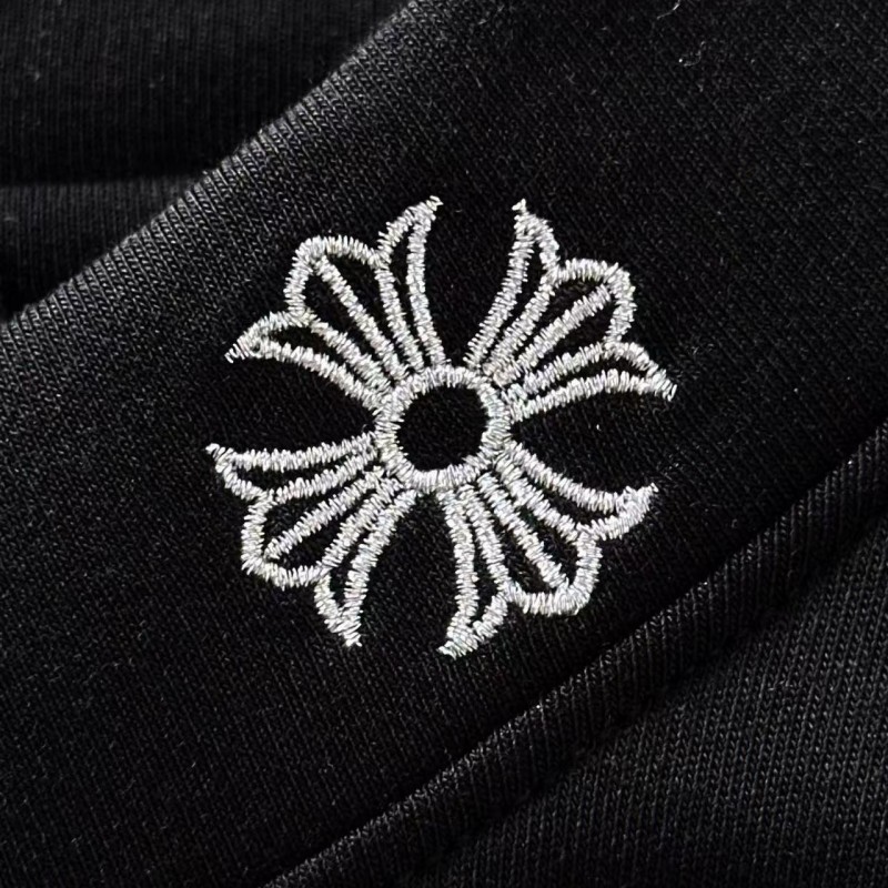 Ch**me He**ts 24ss embroidered logo sweatshirt