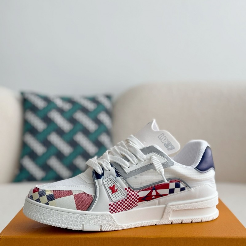 L0*is V*t0n TRAINER SNEAKERS 37th America