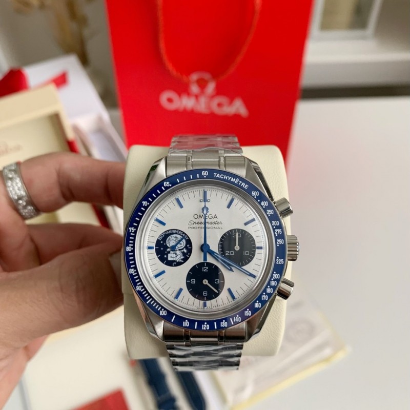 Om**a Snoopy Award 50m Waterproof Watch, 42mm