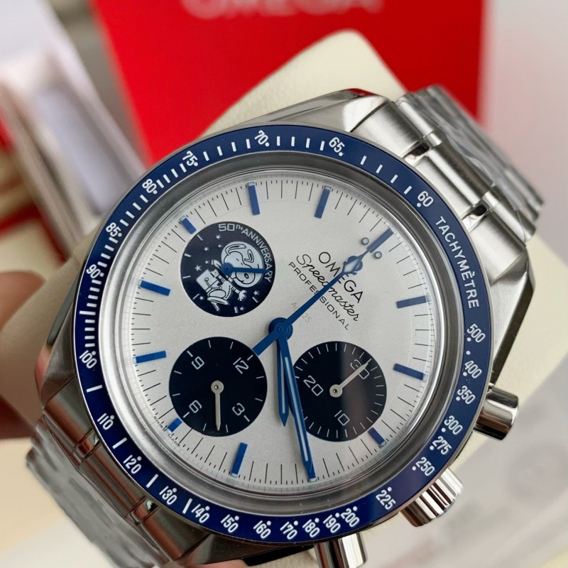 Om**a Snoopy Award 50m Waterproof Watch, 42mm