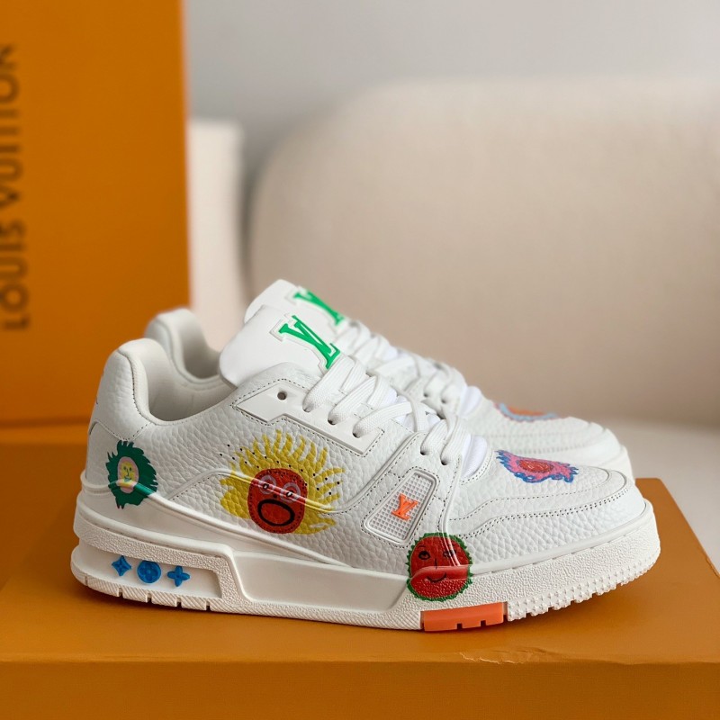 L0*is V*t0n TRAINER Sneakers