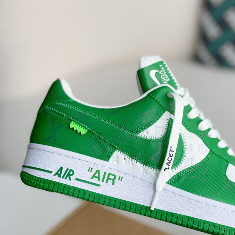 L0*is V*t0n × NIKE AIR FORCE 1 Sneaker