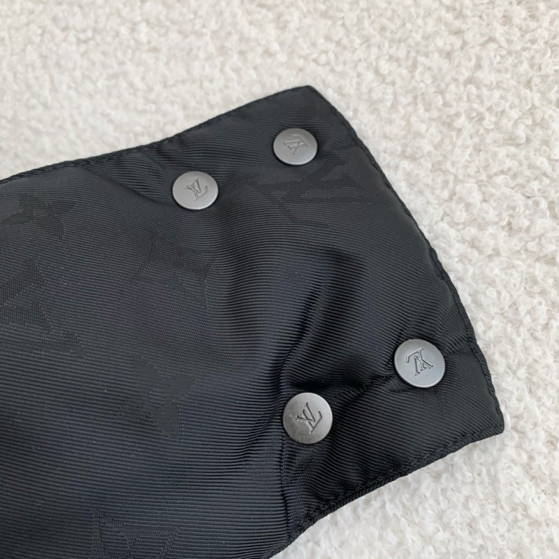 L0*is V*t0n LOGO Down Jacket