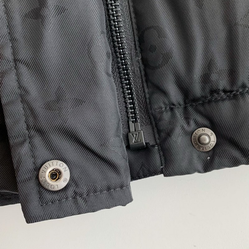 L0*is V*t0n LOGO Down Jacket