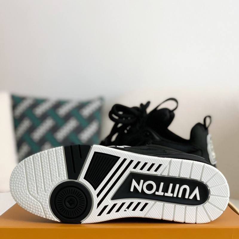 L0*is V*t0n RUNNER TATIC Sneakers