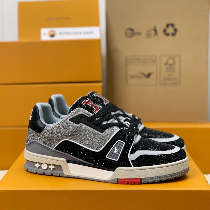 L0*is V*t0n TRAINER Sneakers