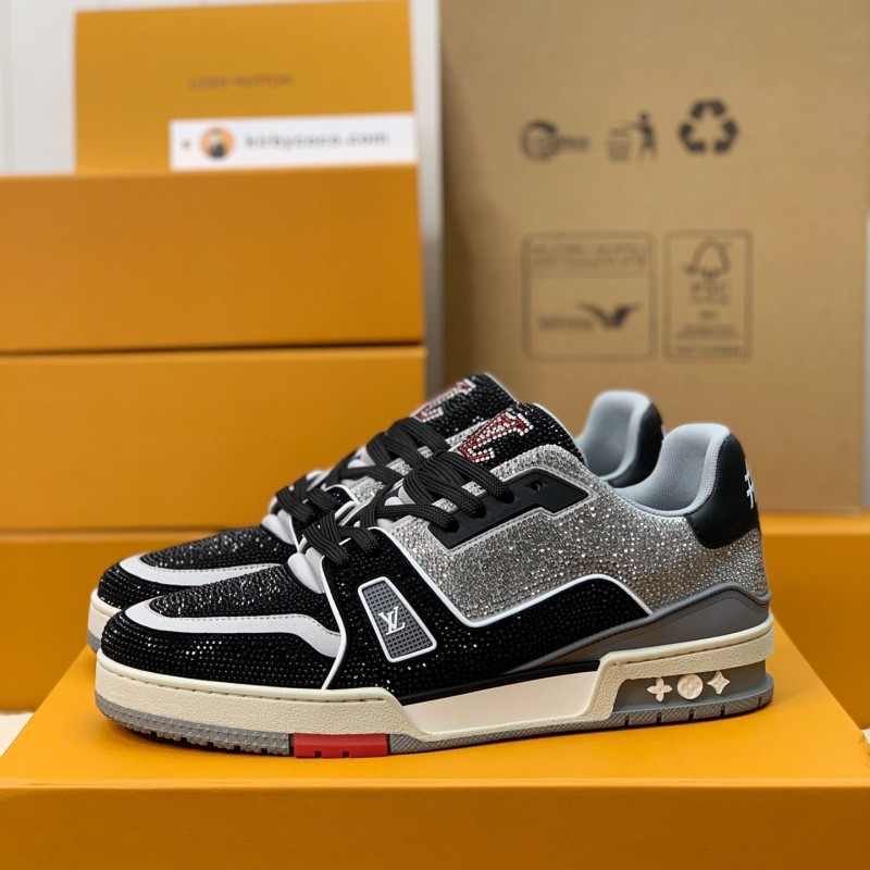 L0*is V*t0n TRAINER Sneakers