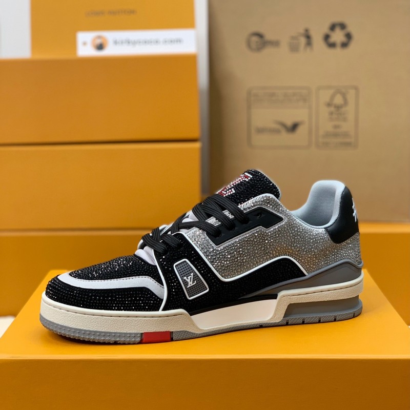 L0*is V*t0n TRAINER Sneakers