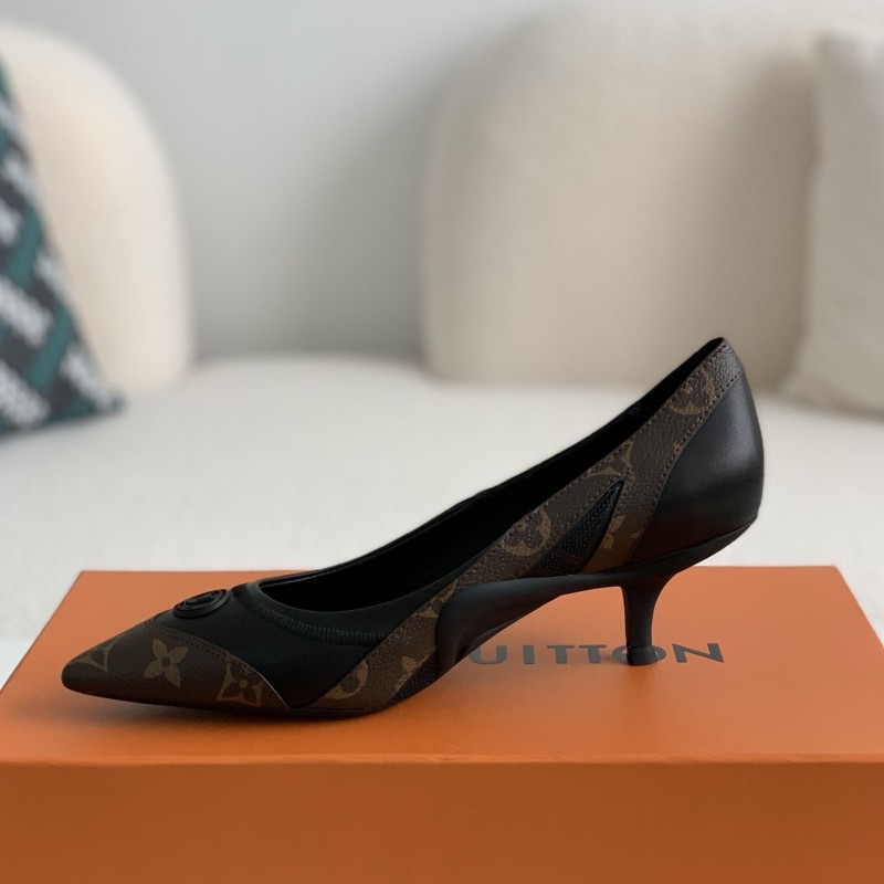 L0*is V*t0n High heel