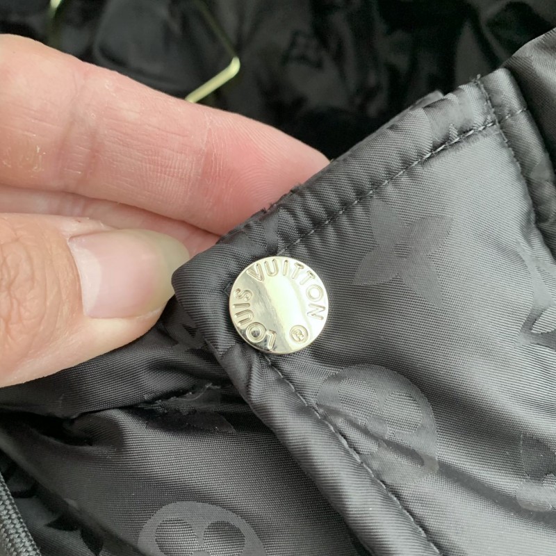 L0*is V*t0n LOGO Down Jacket