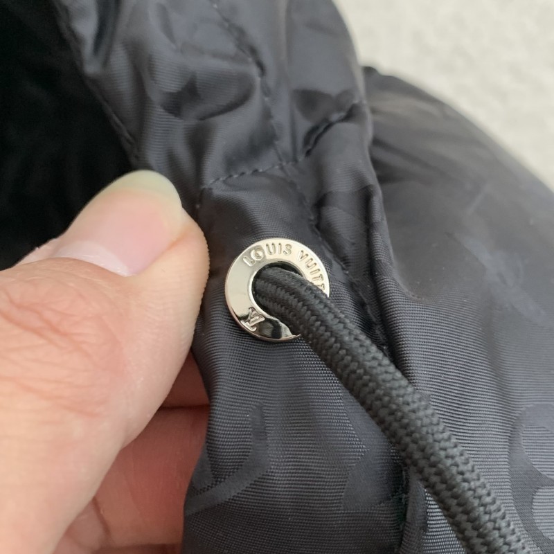 L0*is V*t0n LOGO Down Jacket