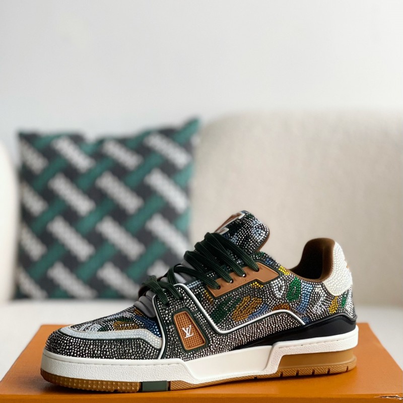 L0*is V*t0n TRAINER Sneakers