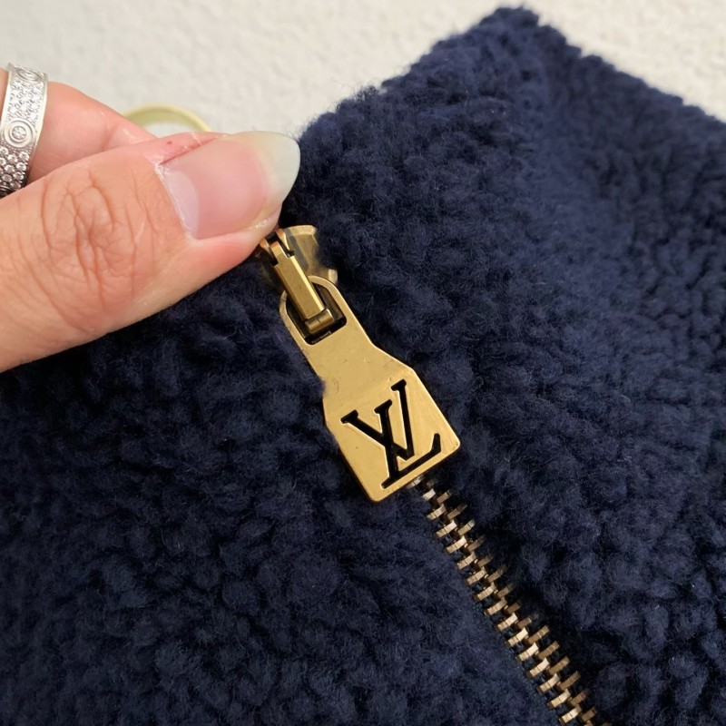 L0*is V*t0n Embossed leather patch long-sleeve fleece jacket