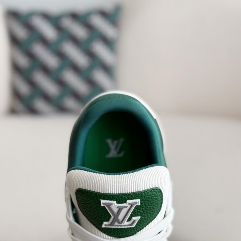 L0*is V*t0n TRAINER SNEAKERS