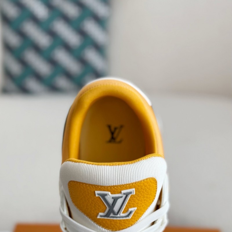 L0*is V*t0n TRAINER SNEAKERS