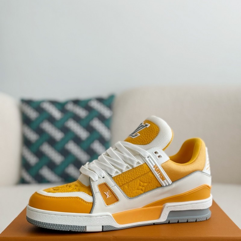 L0*is V*t0n TRAINER SNEAKERS