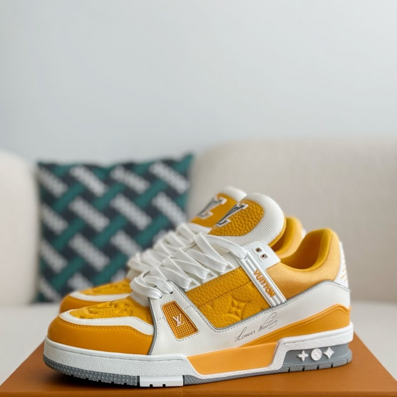 L0*is V*t0n TRAINER SNEAKERS