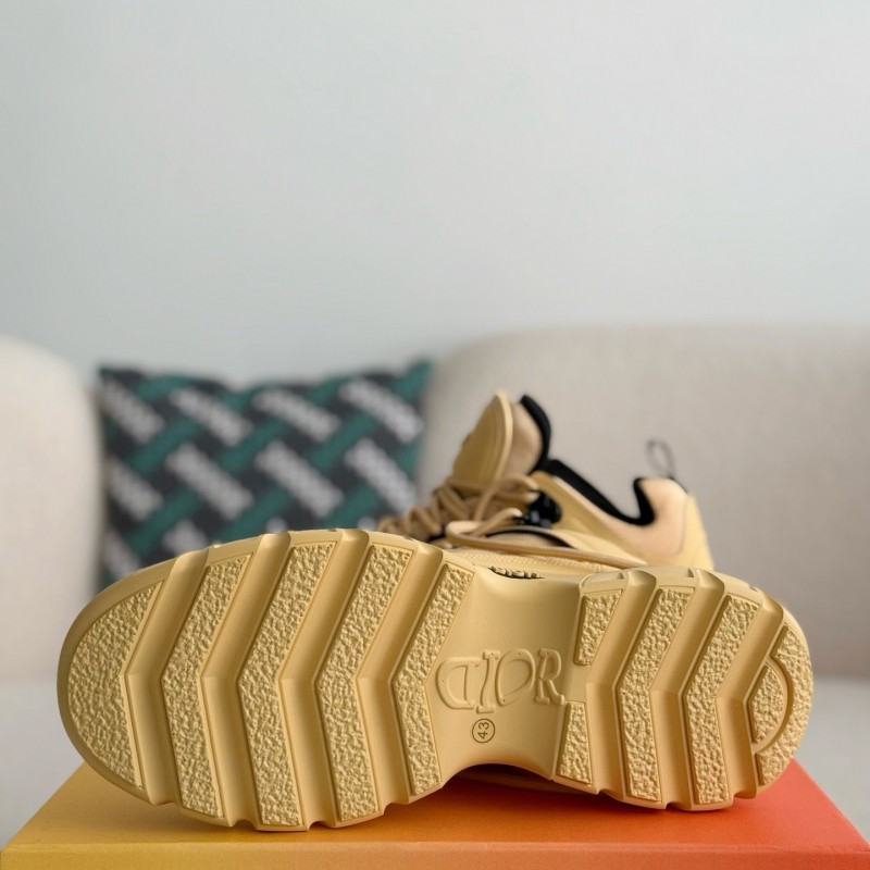 D*0r AND LEWIS HAMIL TON SNEAKER