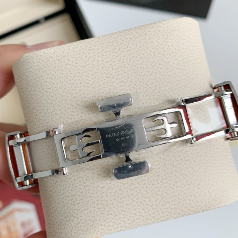 P**ek Ph**ppe AQUANAUT Series 120-meter waterproof wristwatch,42.2mm