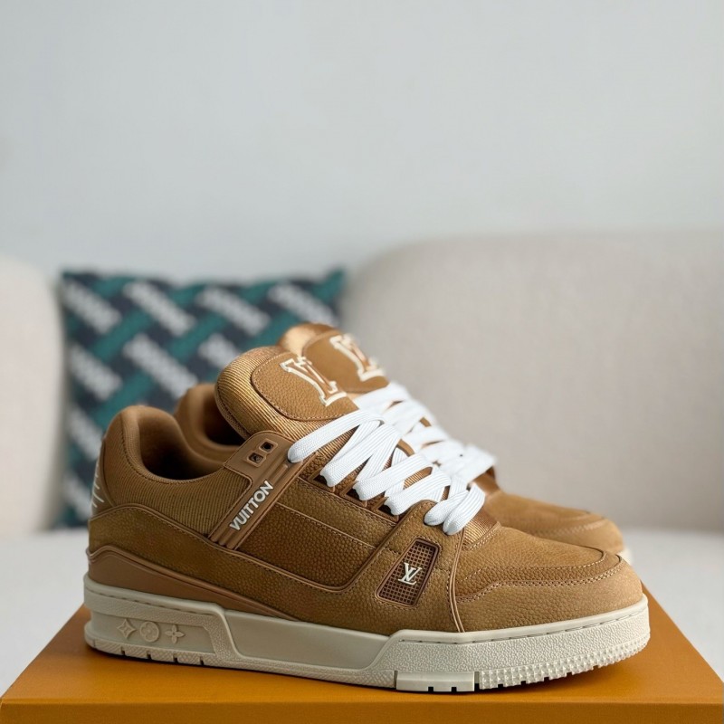 L0*is V*t0n TRAINER SNEAKERS