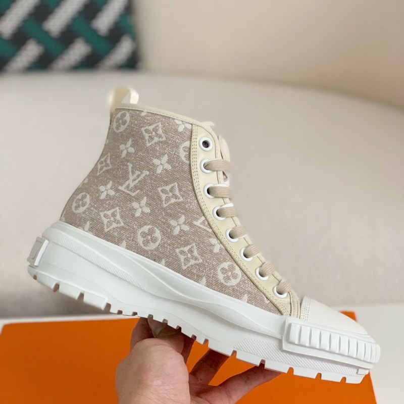 L0*is V*t0n Squad Women