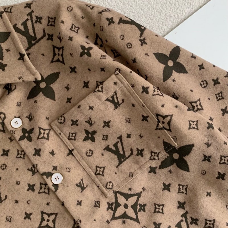 L0*is V*t0n  Jackets