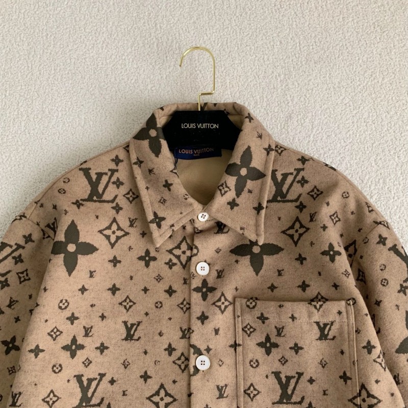 L0*is V*t0n  Jackets