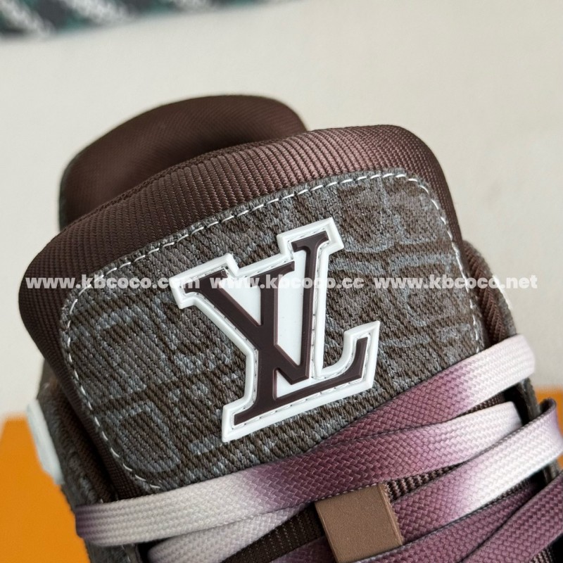 L0*is V*t0n TRAINER SNEAKERS