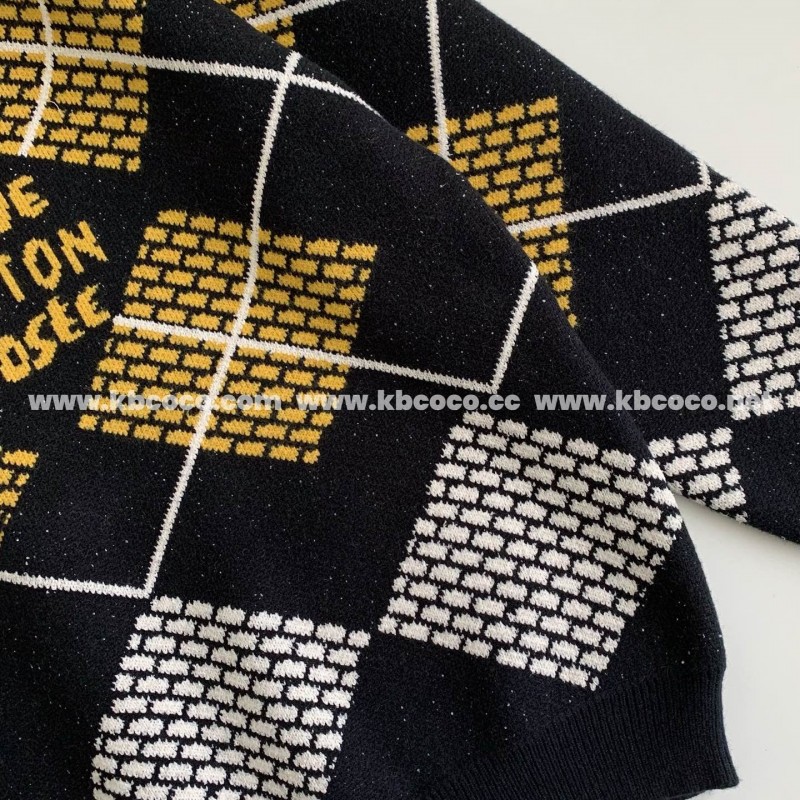 L0*is V*t0n ss25 Pre-Spring collection, blended wool round-neck sweater