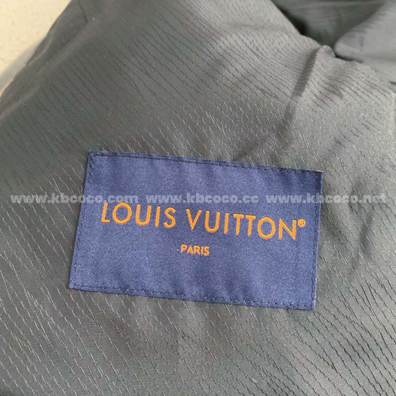 L0*is V*t0n  Jackets