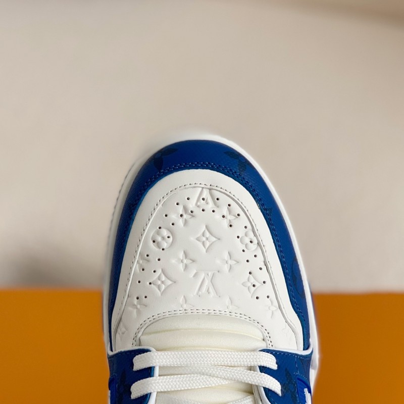 L0*is V*t0n TRAINER Sneakers