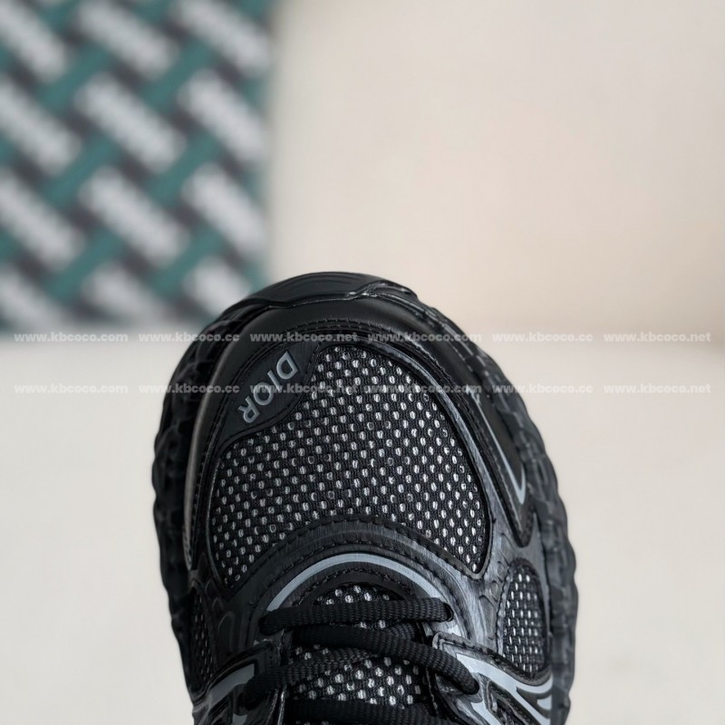 D*0r B35 Sports shoes