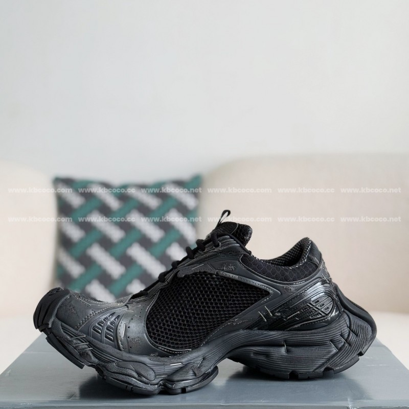 Ba*len*cia*ga Runner Sneakers