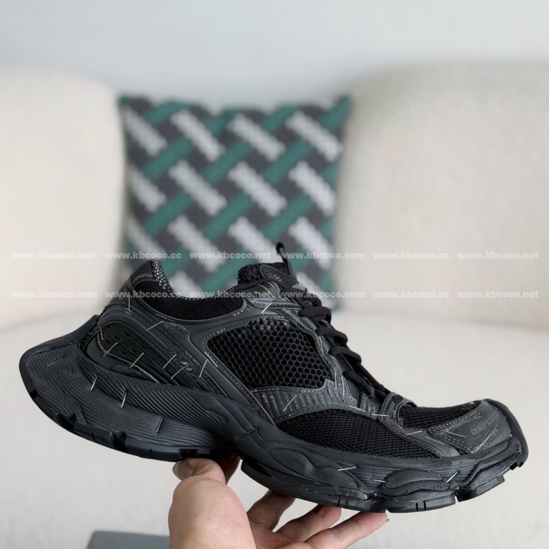 Ba*len*cia*ga Runner Sneakers