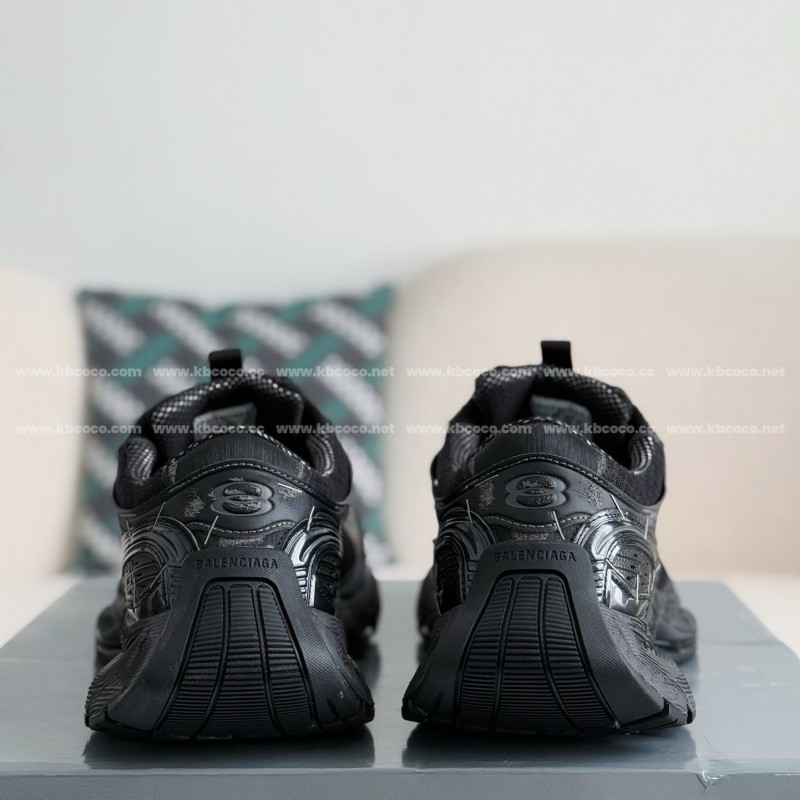 Ba*len*cia*ga Runner Sneakers