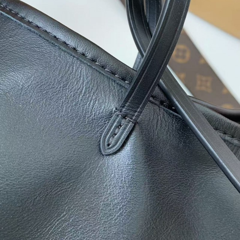 L0*is V*t0n new CARRYALL DARK handbag M25143