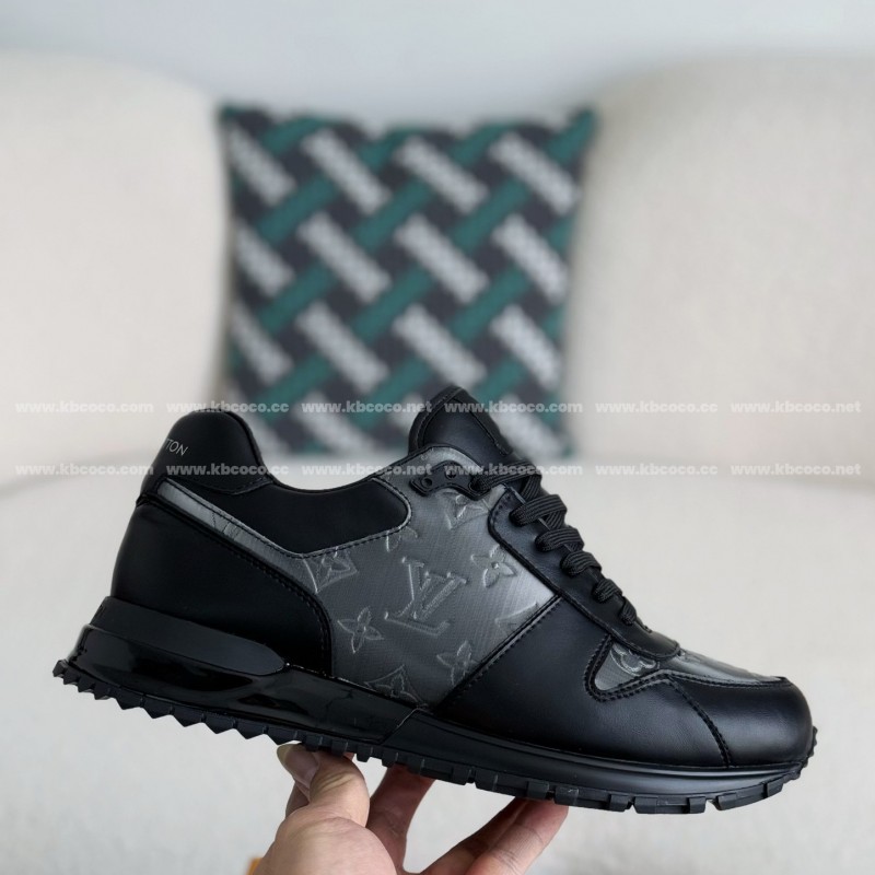 L0*is V*t0n RUN AWAY Casual Shoes