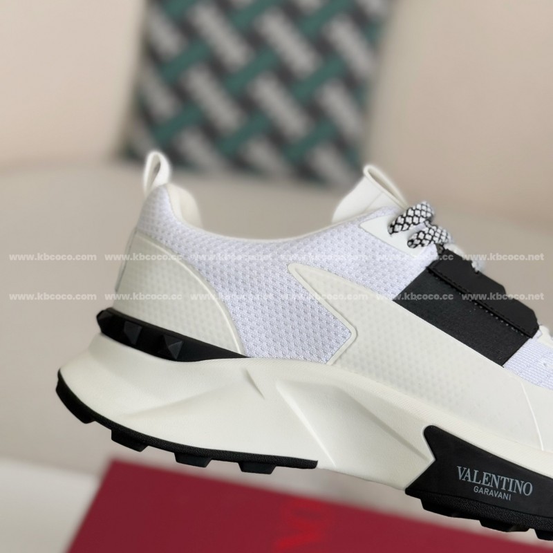 va*t*no Garavani True Act Casual Shoes