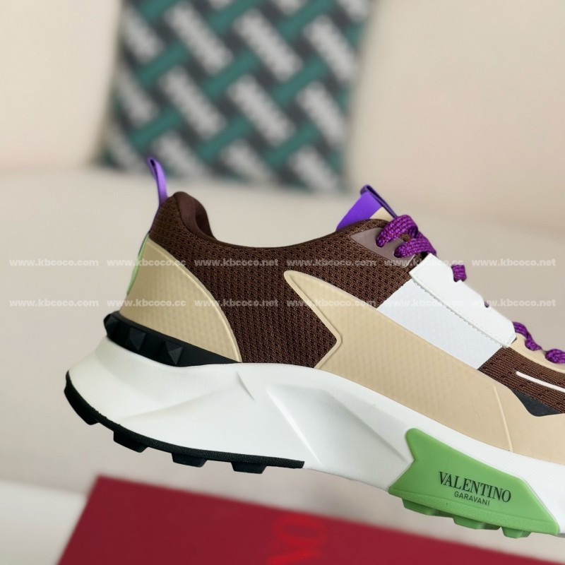 va*t*no Garavani True Act Casual Shoes