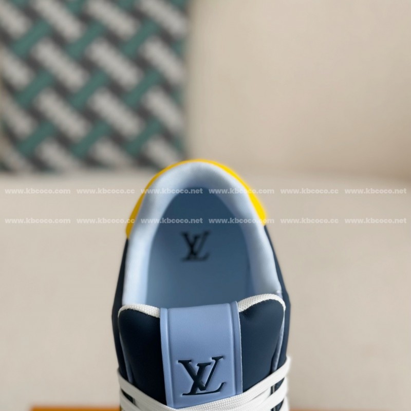 L0*is V*t0n TRAINER SNEAKERS