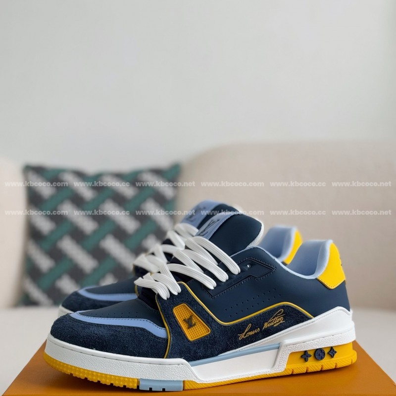 L0*is V*t0n TRAINER SNEAKERS