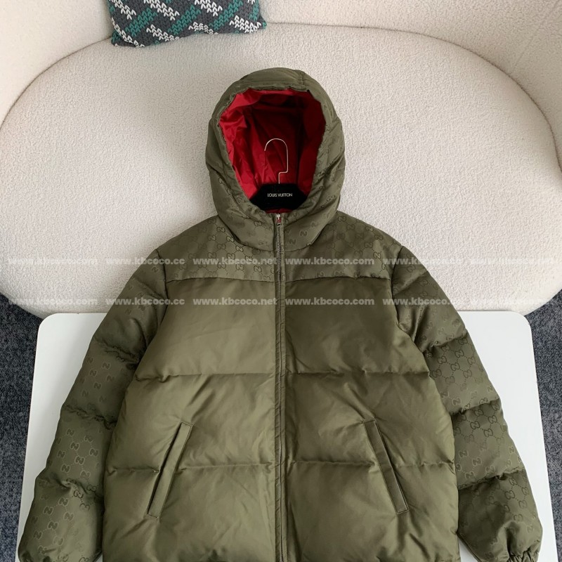 G*u*i Hooded patterned down jacket