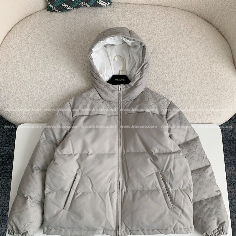 G*u*i Hooded patterned down jacket