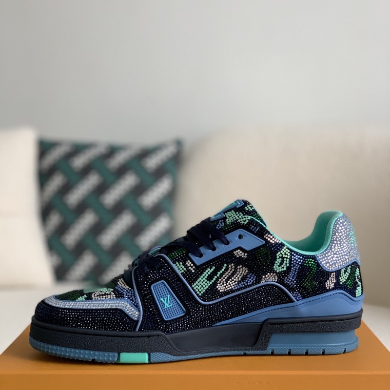 L0*is V*t0n TRAINER Sneakers