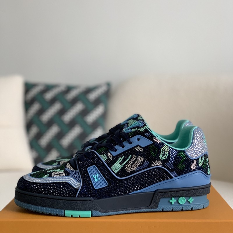 L0*is V*t0n TRAINER Sneakers